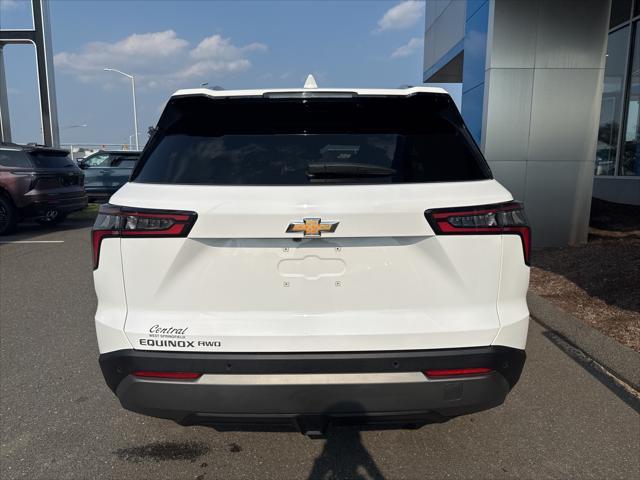 new 2025 Chevrolet Equinox car, priced at $33,490