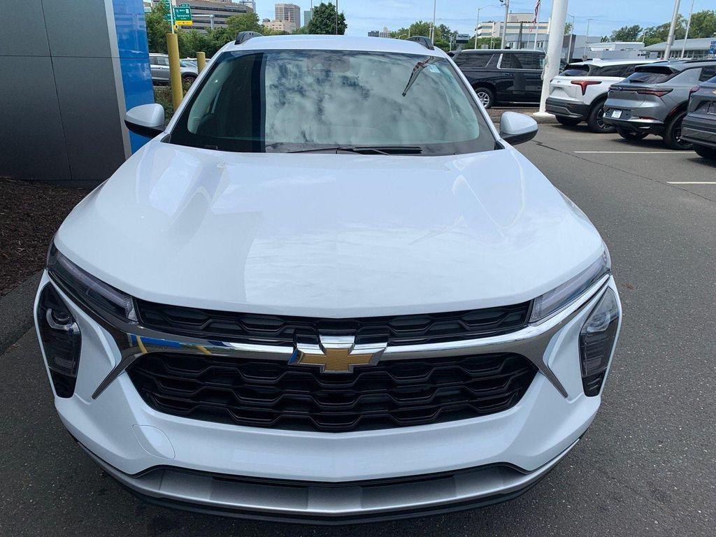 new 2025 Chevrolet Trax car, priced at $24,380