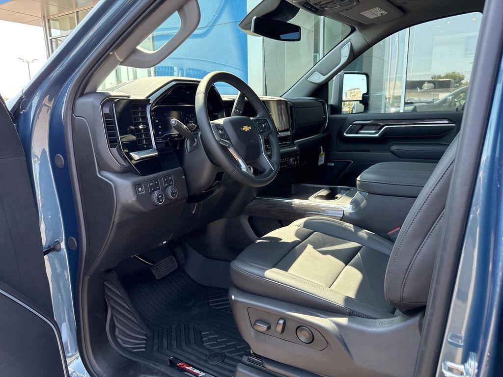 new 2025 Chevrolet Silverado 2500 car, priced at $70,965