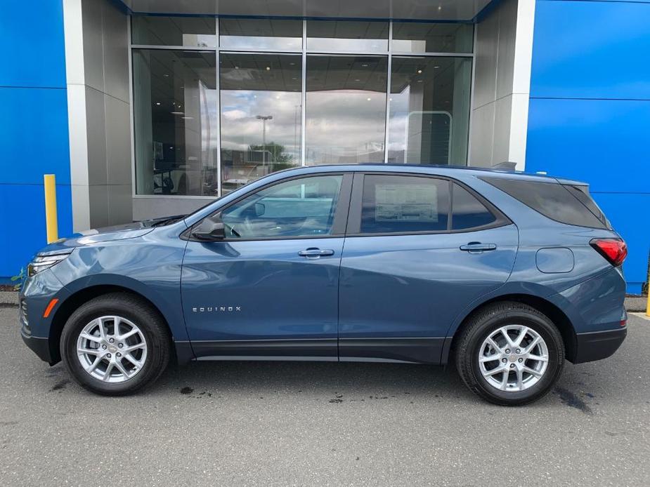 new 2024 Chevrolet Equinox car, priced at $28,980