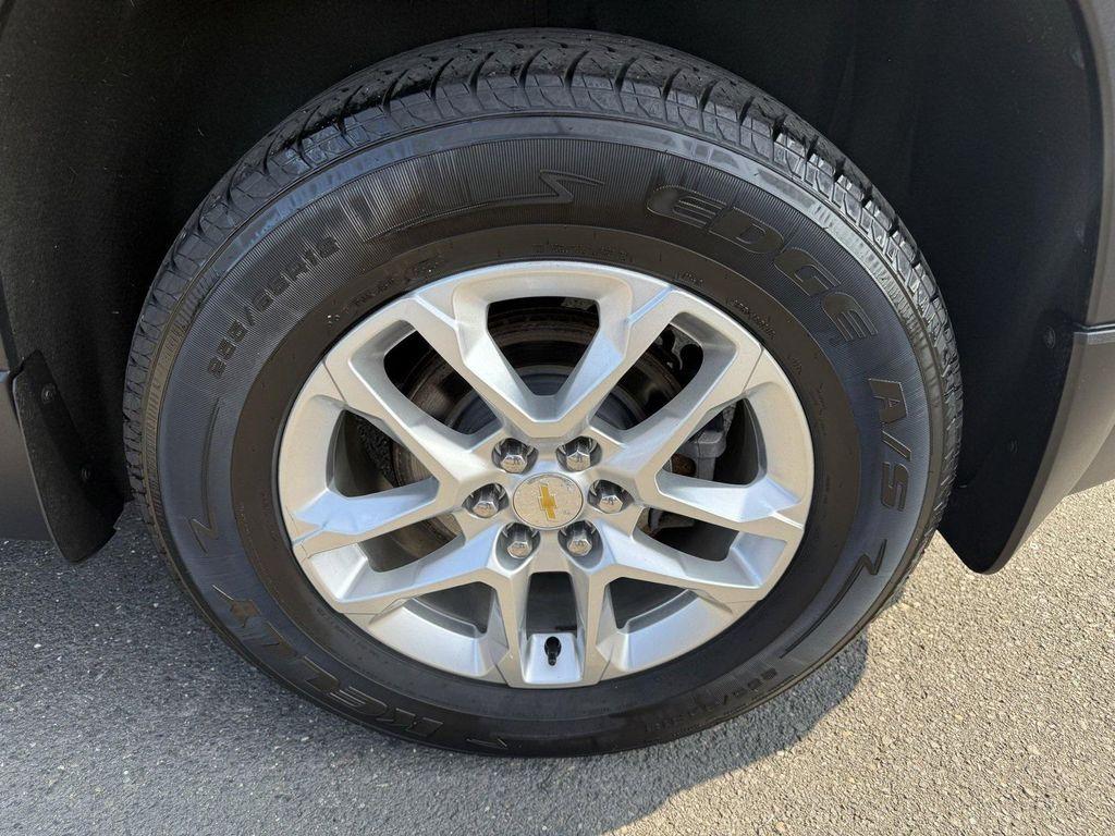 used 2020 Chevrolet Traverse car, priced at $16,481