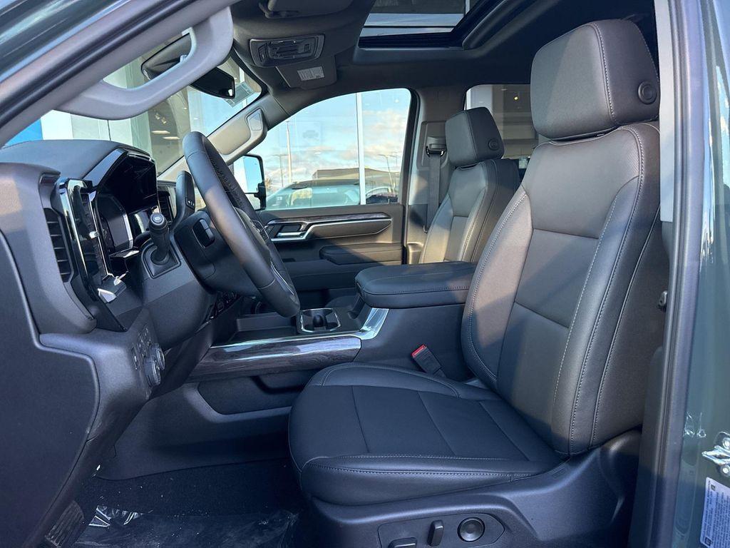 new 2026 Chevrolet Silverado 3500 car, priced at $85,705