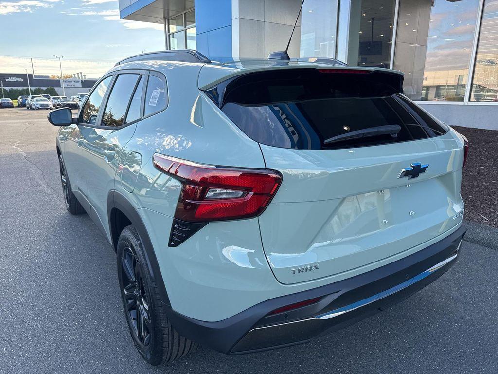 new 2026 Chevrolet Trax car, priced at $28,885