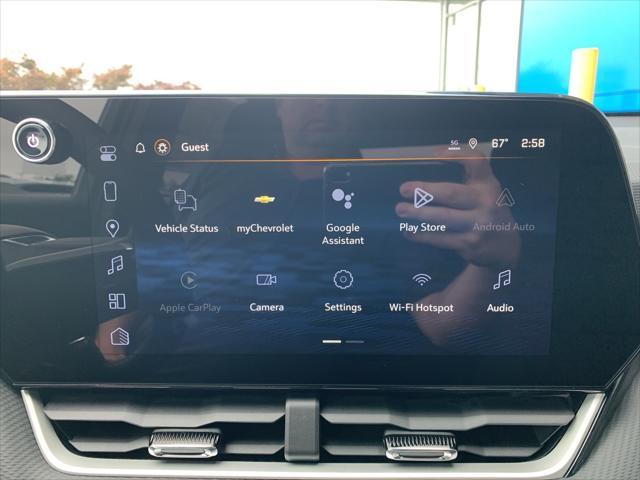 new 2026 Chevrolet Equinox car, priced at $32,260