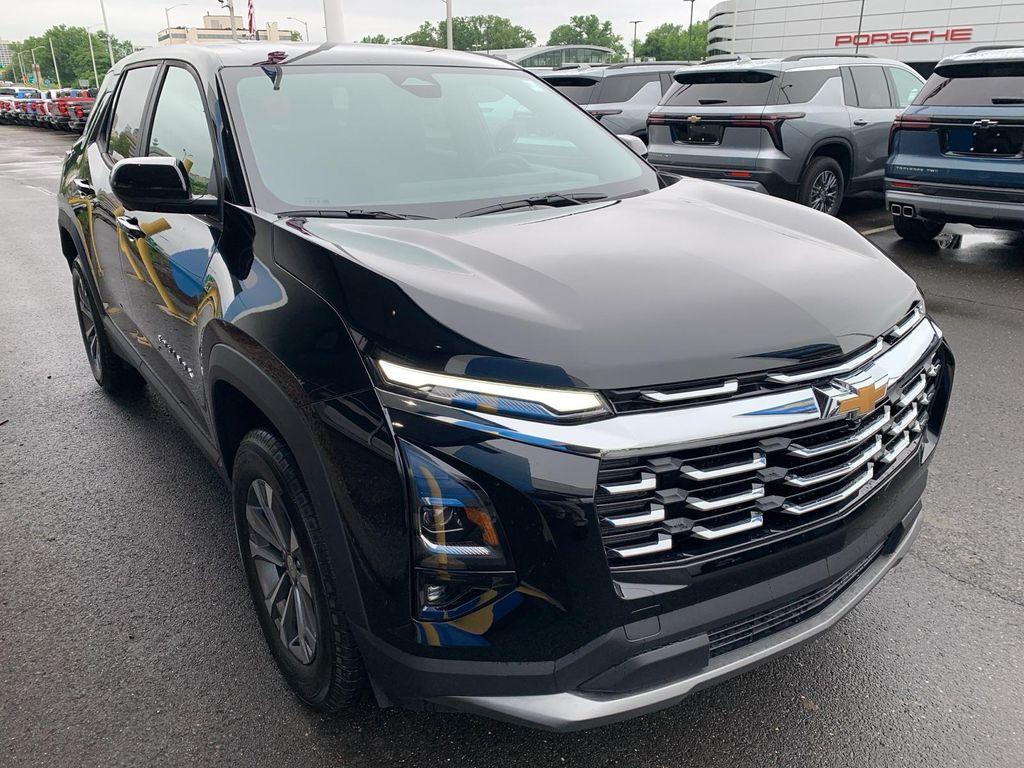 new 2026 Chevrolet Equinox car, priced at $29,960
