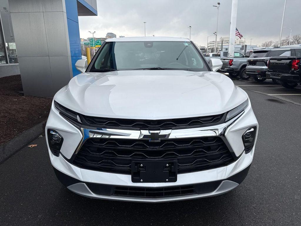 new 2025 Chevrolet Blazer car, priced at $37,105