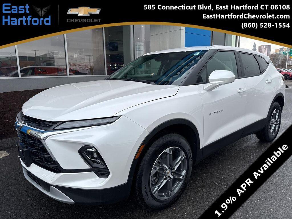 new 2025 Chevrolet Blazer car, priced at $37,105