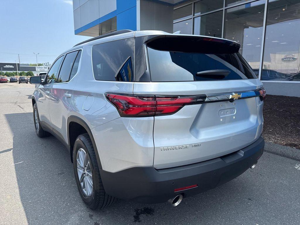 used 2022 Chevrolet Traverse car, priced at $21,915