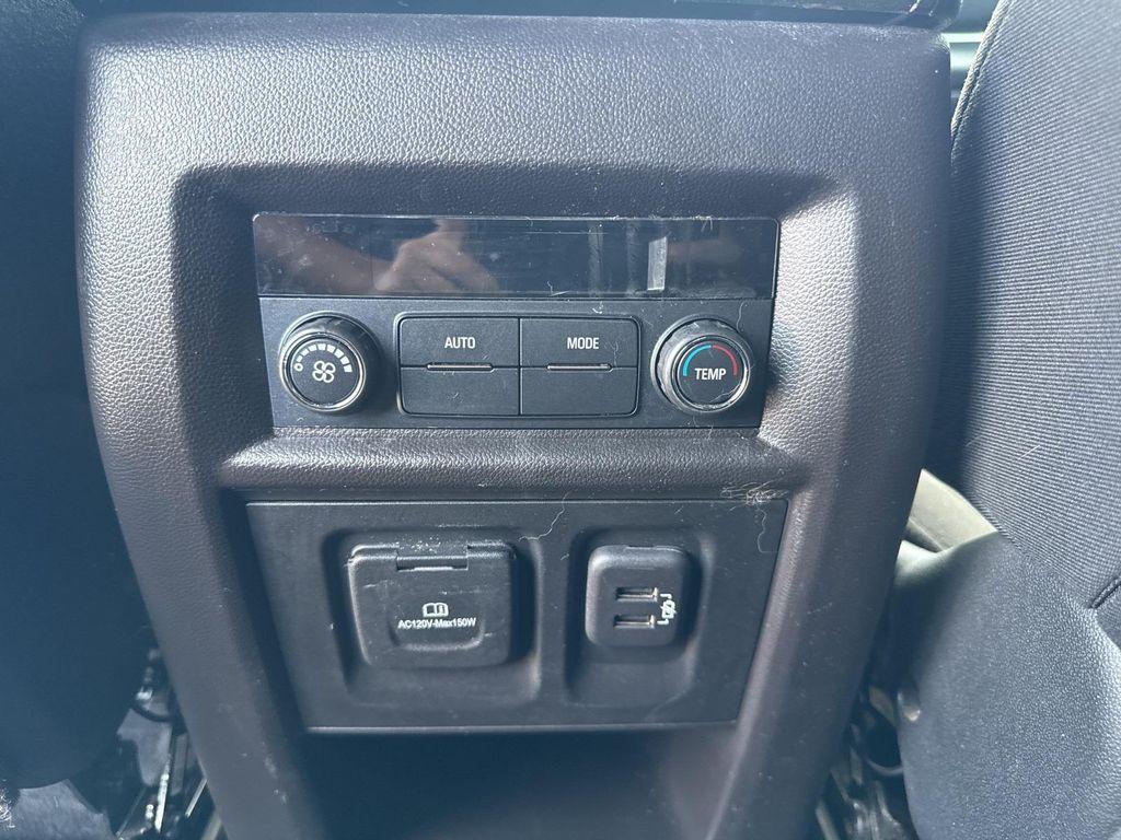 used 2022 Chevrolet Traverse car, priced at $21,915