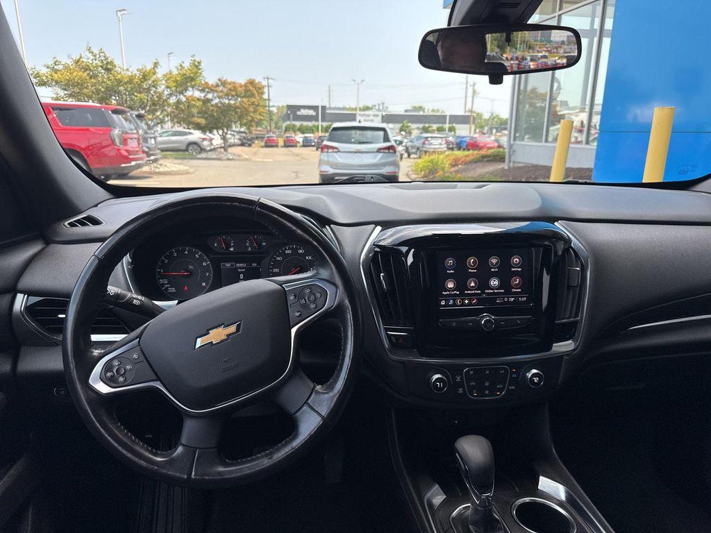 used 2022 Chevrolet Traverse car, priced at $21,915