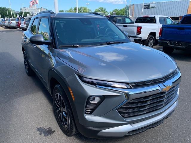 new 2025 Chevrolet TrailBlazer car, priced at $25,995