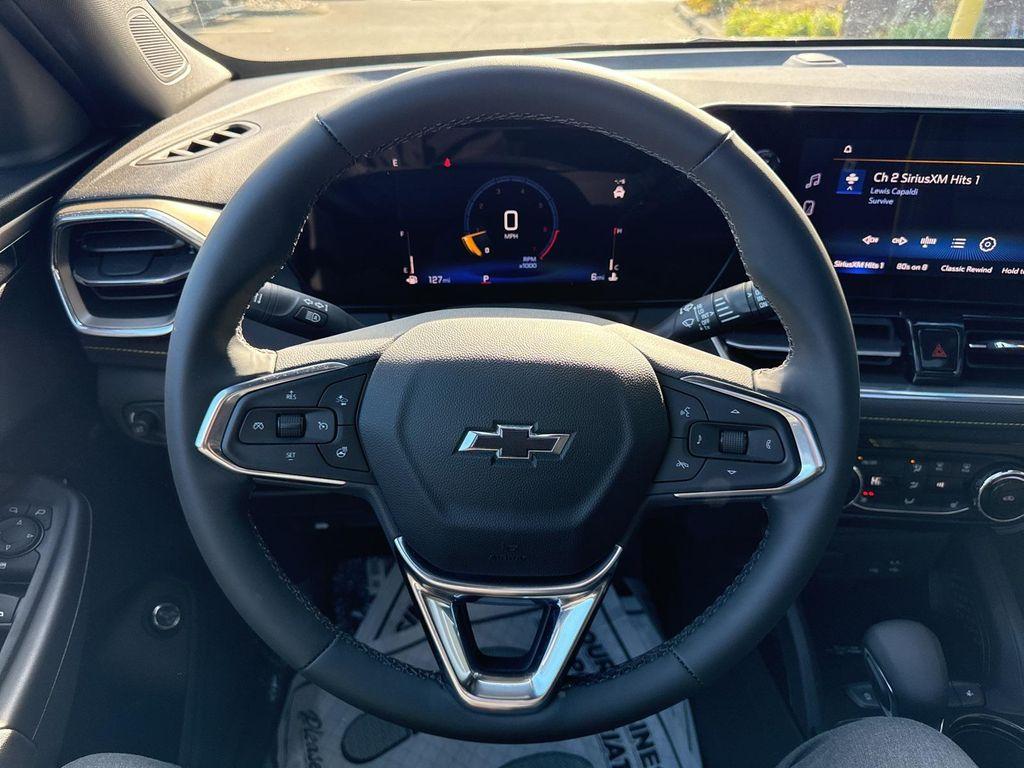 new 2025 Chevrolet TrailBlazer car, priced at $29,930