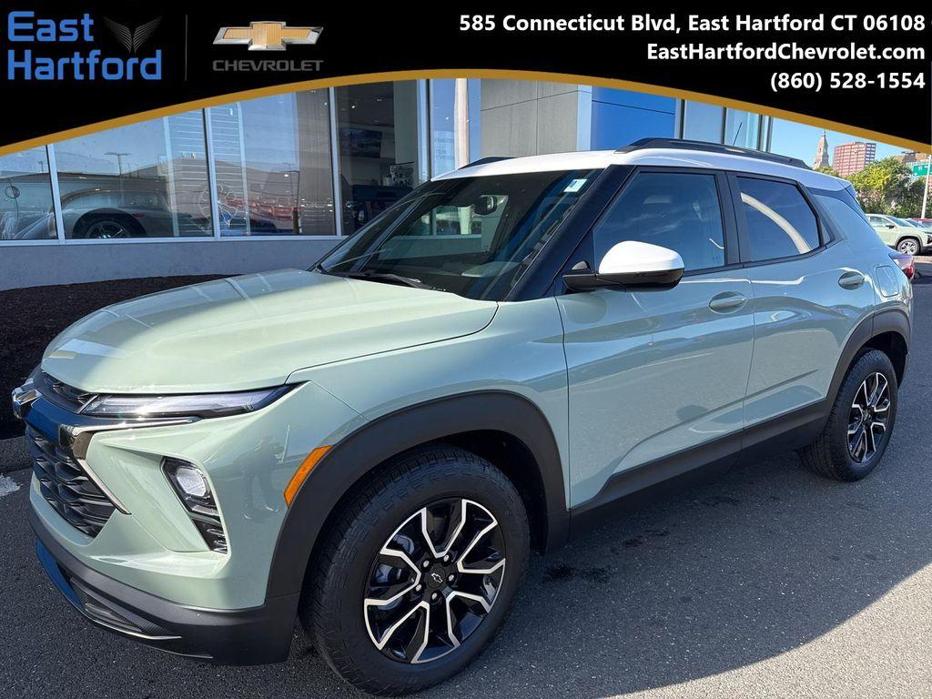 new 2025 Chevrolet TrailBlazer car, priced at $29,930