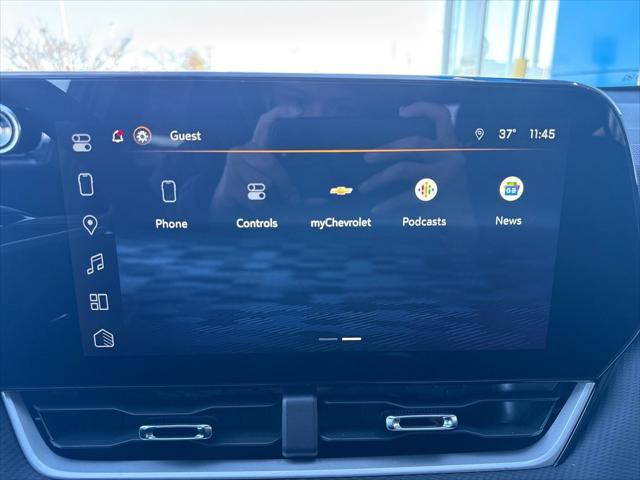 new 2026 Chevrolet Equinox car, priced at $27,990