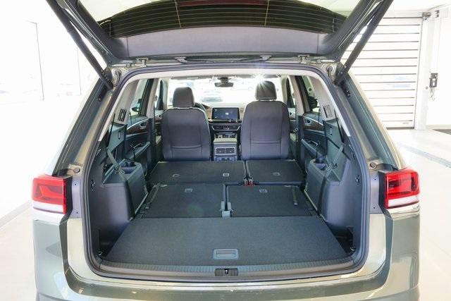 new 2025 Volkswagen Atlas car, priced at $44,311