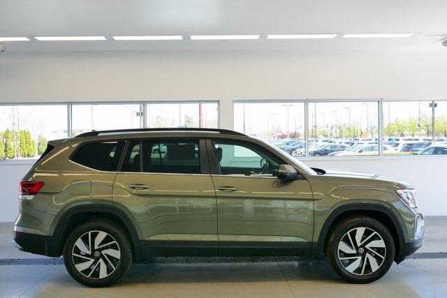 new 2025 Volkswagen Atlas car, priced at $44,311