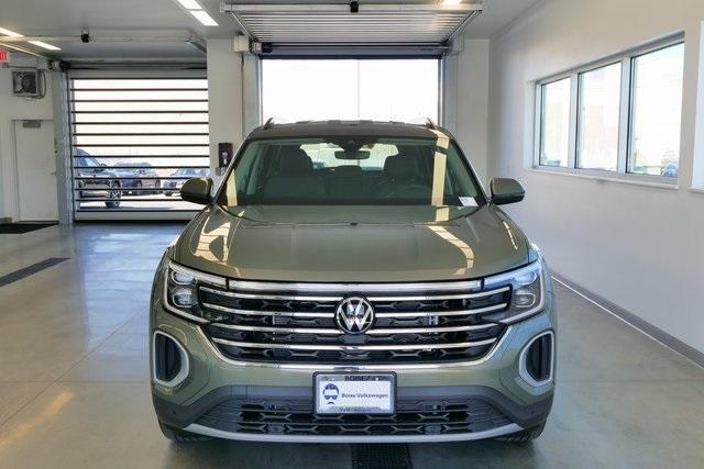 new 2025 Volkswagen Atlas car, priced at $44,311