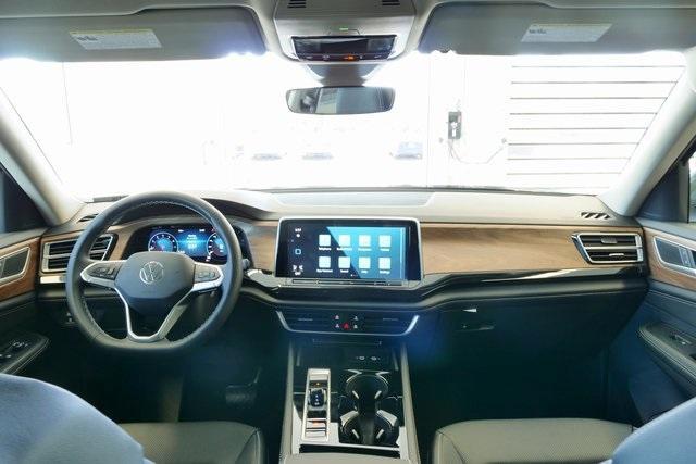 new 2025 Volkswagen Atlas car, priced at $44,311