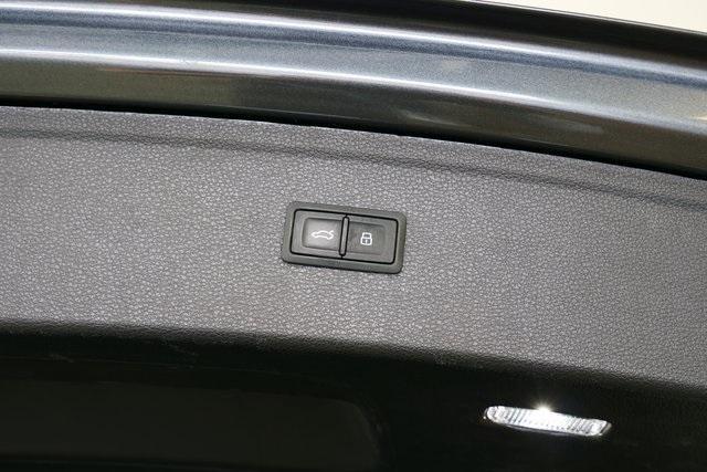 used 2022 Audi SQ5 car, priced at $39,999