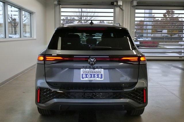new 2025 Volkswagen Tiguan car, priced at $37,717