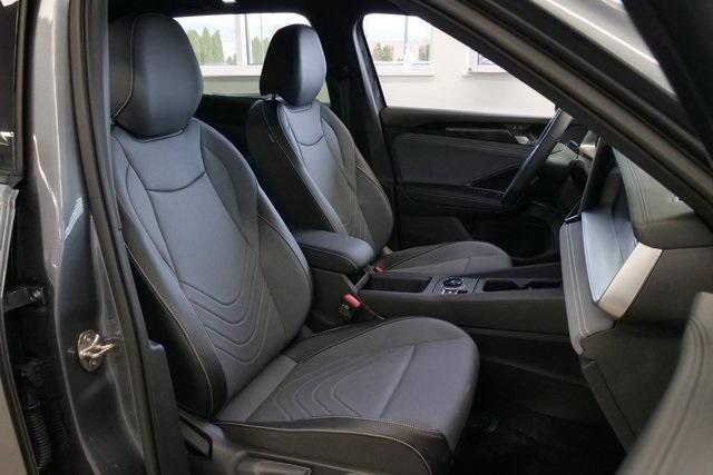 new 2025 Volkswagen Tiguan car, priced at $37,717