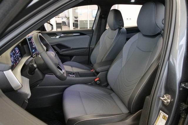 new 2025 Volkswagen Tiguan car, priced at $37,717