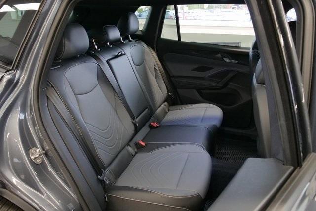 new 2025 Volkswagen Tiguan car, priced at $37,717