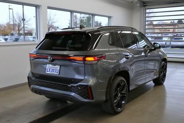 new 2025 Volkswagen Tiguan car, priced at $37,717