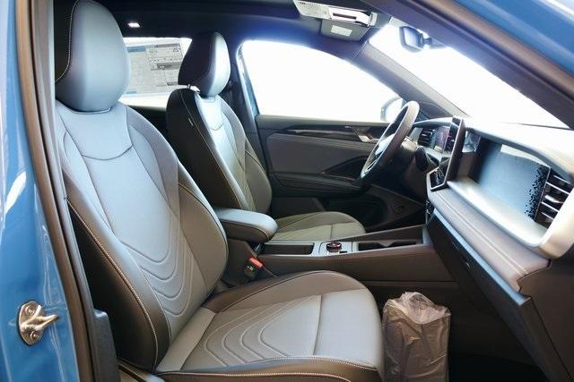 new 2025 Volkswagen Tiguan car, priced at $39,241