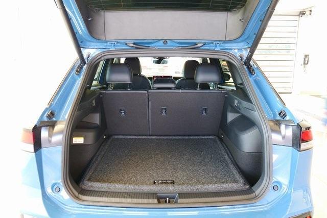 new 2025 Volkswagen Tiguan car, priced at $39,241