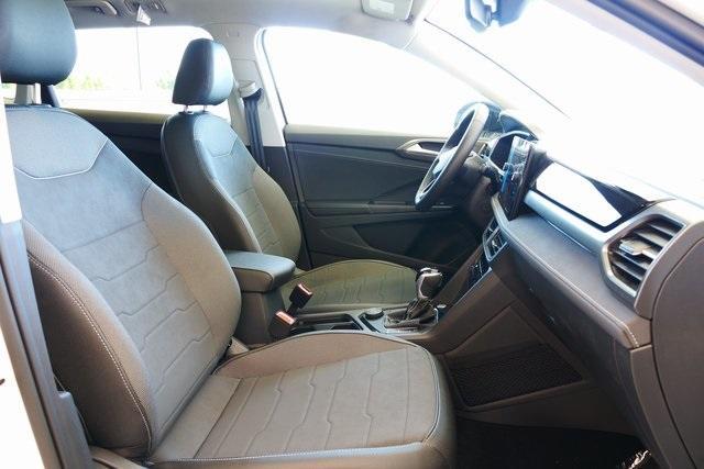 new 2025 Volkswagen Taos car, priced at $33,906