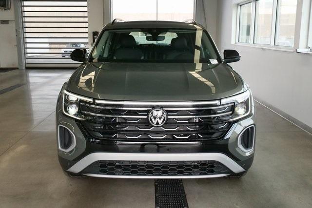 new 2026 Volkswagen Atlas car, priced at $49,335
