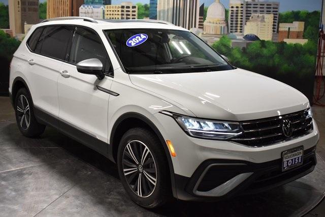 new 2024 Volkswagen Tiguan car, priced at $31,740