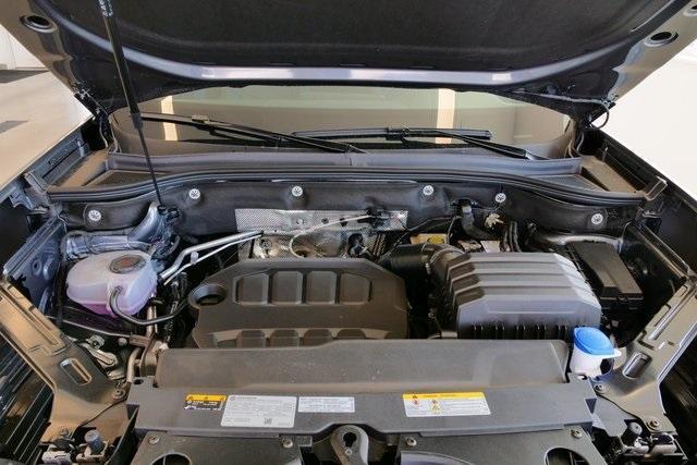 new 2025 Volkswagen Atlas Cross Sport car, priced at $39,923