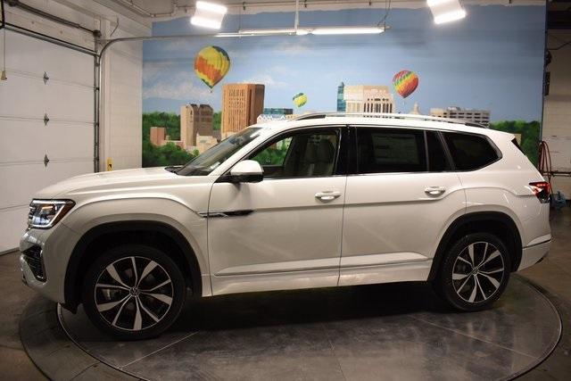 new 2025 Volkswagen Atlas car, priced at $56,469