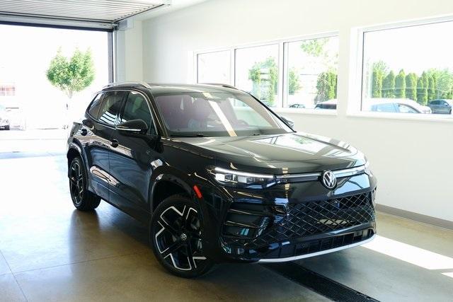 new 2025 Volkswagen Tiguan car, priced at $41,991