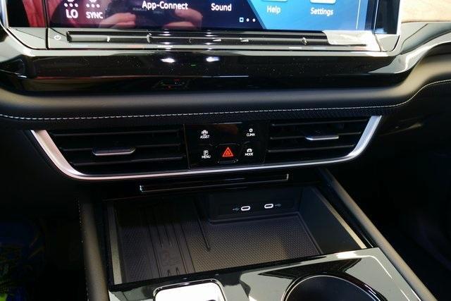 new 2025 Volkswagen Atlas car, priced at $44,834