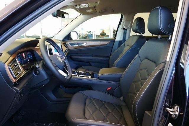 new 2025 Volkswagen Atlas car, priced at $44,834