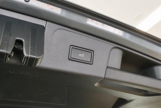 new 2026 Volkswagen Atlas car, priced at $50,006