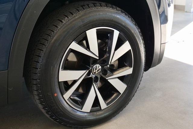 used 2021 Volkswagen Atlas Cross Sport car, priced at $20,999