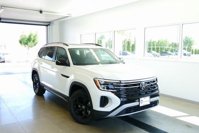 new 2025 Volkswagen Atlas car, priced at $47,921