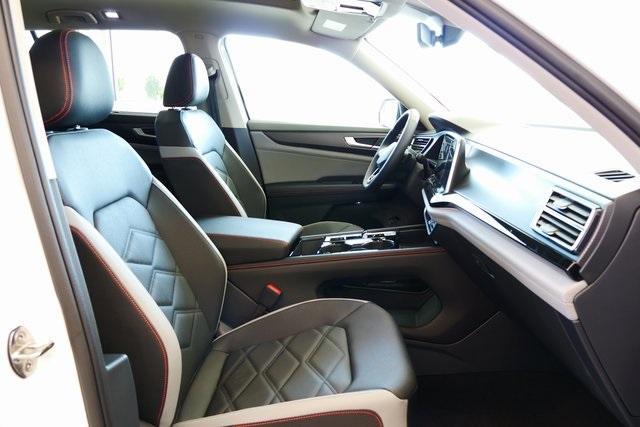 new 2025 Volkswagen Atlas car, priced at $47,921