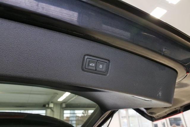 used 2019 Audi Q7 car, priced at $20,999