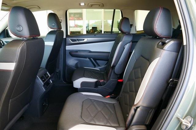 new 2025 Volkswagen Atlas car, priced at $49,754