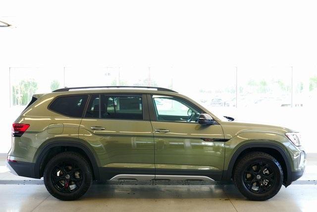 new 2025 Volkswagen Atlas car, priced at $49,754