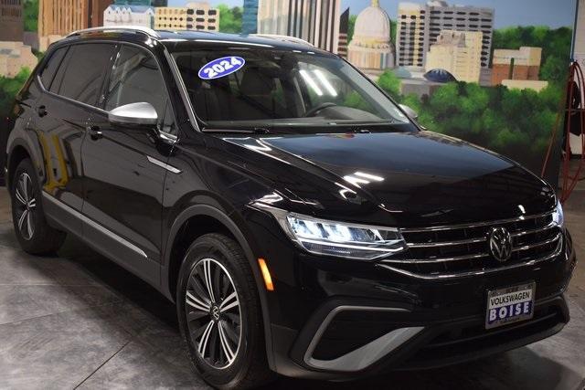 new 2024 Volkswagen Tiguan car, priced at $30,881