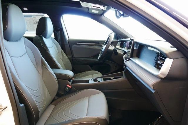new 2025 Volkswagen Tiguan car, priced at $39,636