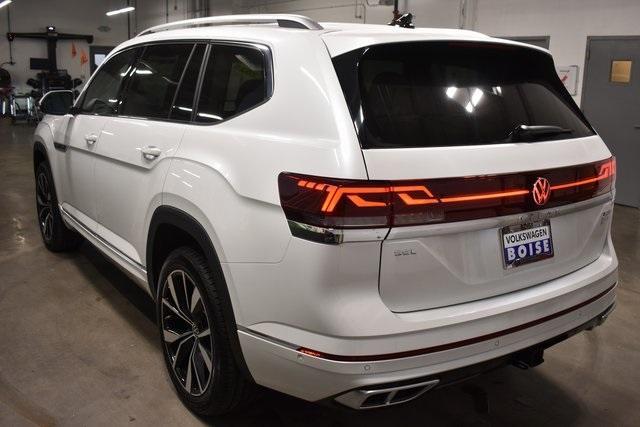 new 2025 Volkswagen Atlas car, priced at $55,085