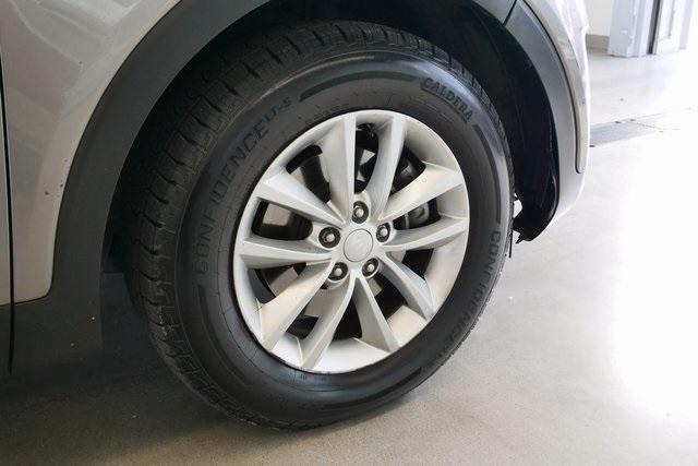 used 2016 Kia Sorento car, priced at $5,478