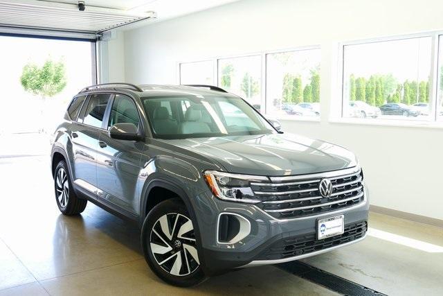 new 2025 Volkswagen Atlas car, priced at $46,492